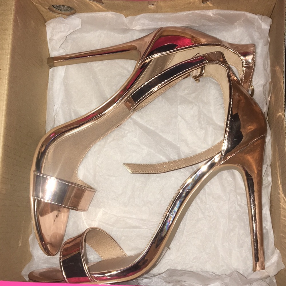 Rose gold heels!